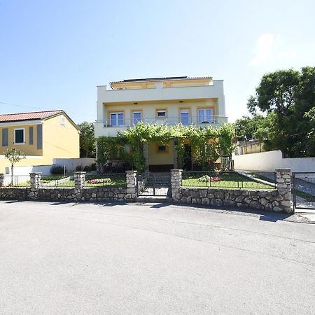 Apartments Rudy Jadranovo Exterior photo