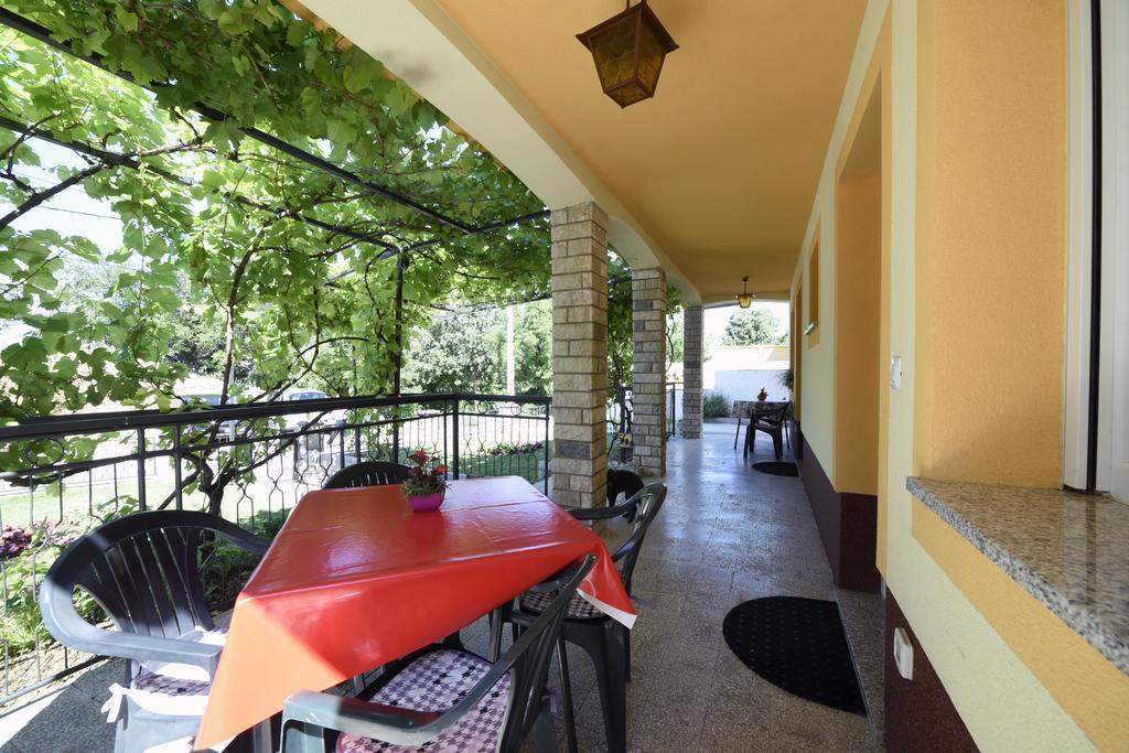Apartments Rudy Jadranovo Exterior photo
